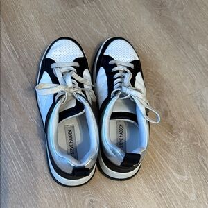 Steve Madden Monochrome Lace-Up Sneakers